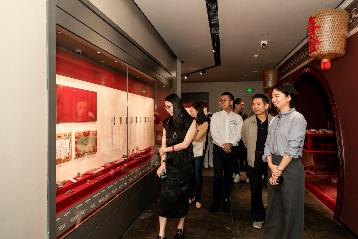 “大灣區企業博物館之旅” 巖星一行赴臻寶博物館調研交流插圖(5) “大灣區企業博物館之旅” 巖星一行赴臻寶博物館調研交流插圖(5)